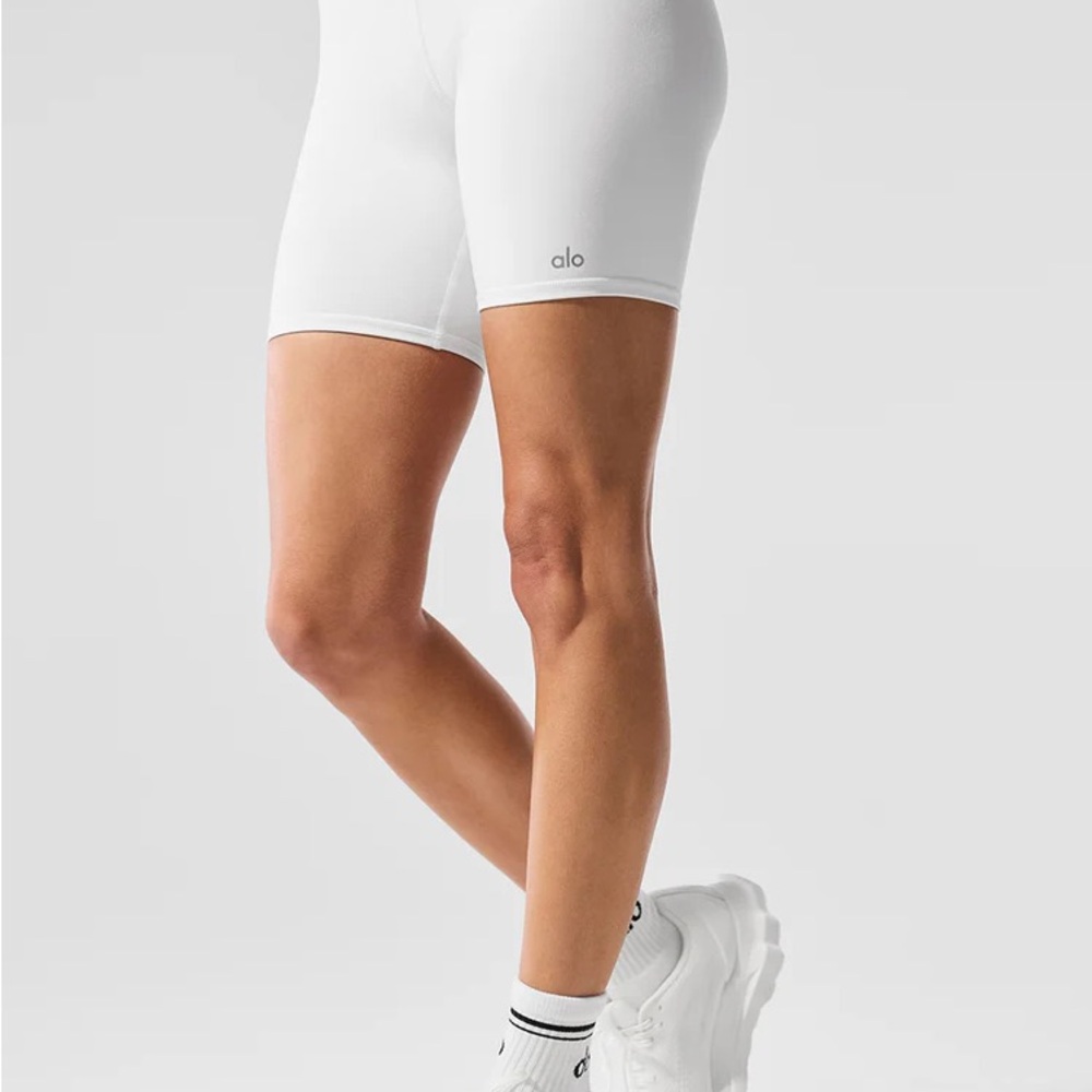 ALO Yoga 7” High-Waisted White Shorts